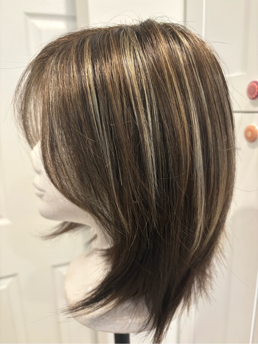 GODIVA’S SECRET Dark Brown with Highlights Mid Length Straight Synthetic Wig!
